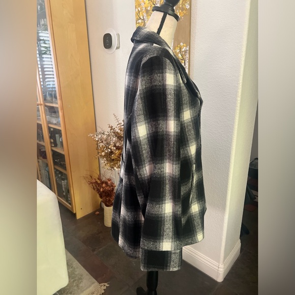 Old Navy - black, white and grey checkered double breasted coat - Picture 5 of 12